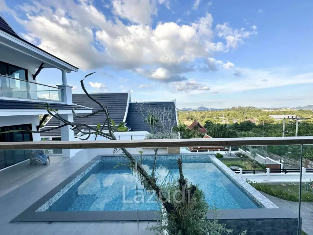 Spacious Seaview 4 Bedroom Pool Villa In Chalong