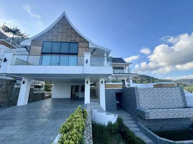 Spacious Seaview 4 Bedroom Pool Villa In Chalong