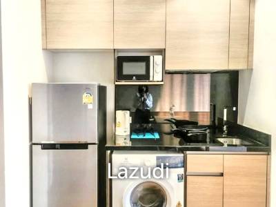 Studio 1 Bath 29 SQ.M Park Origin Phromphong