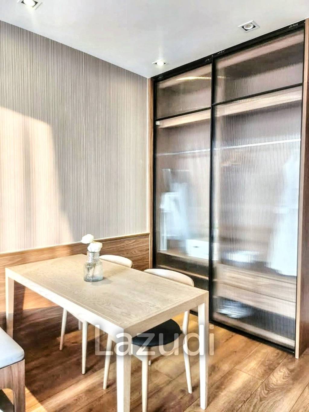 Studio 1 Bath 29 SQ.M Park Origin Phromphong