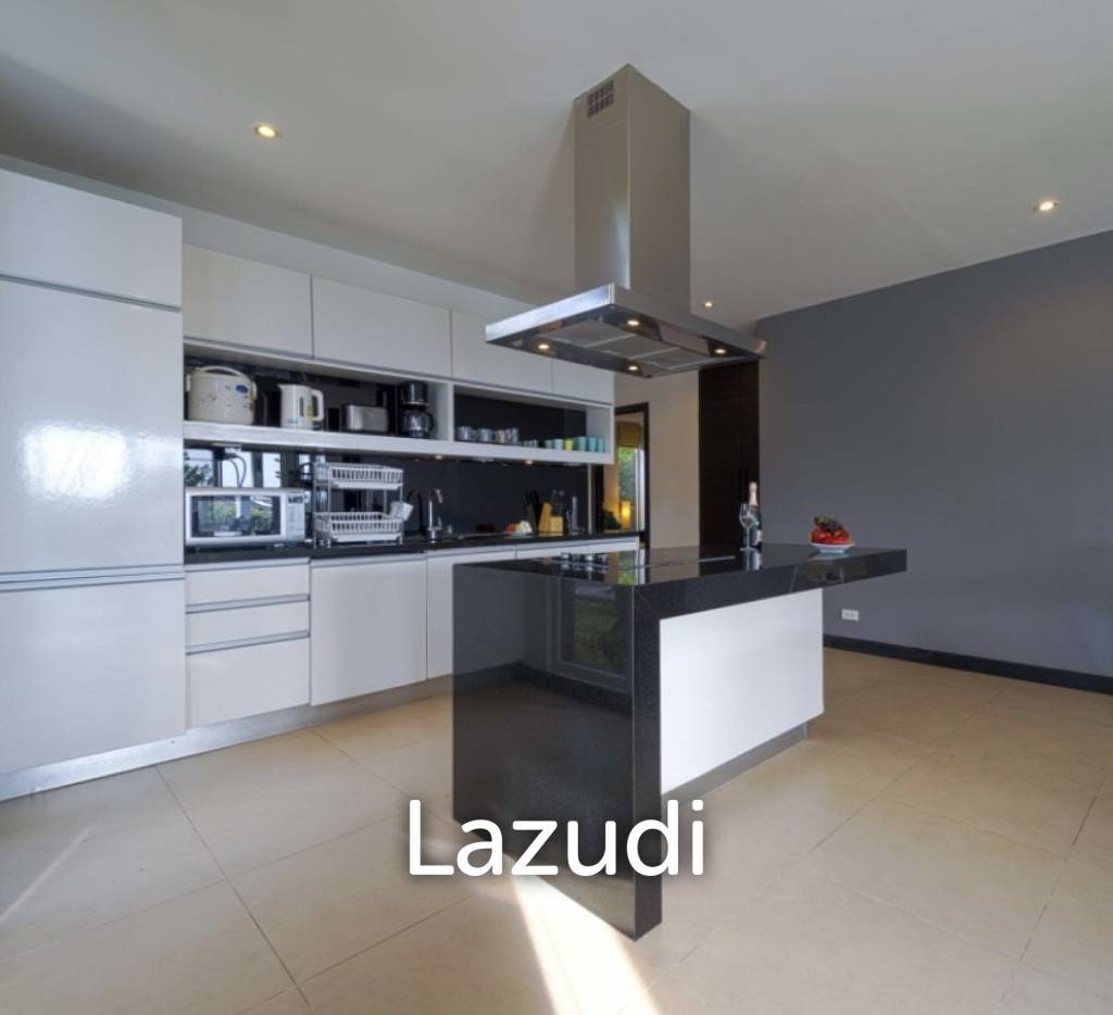 998 Sqm 5 Bed 4 Bath Villa For Sale