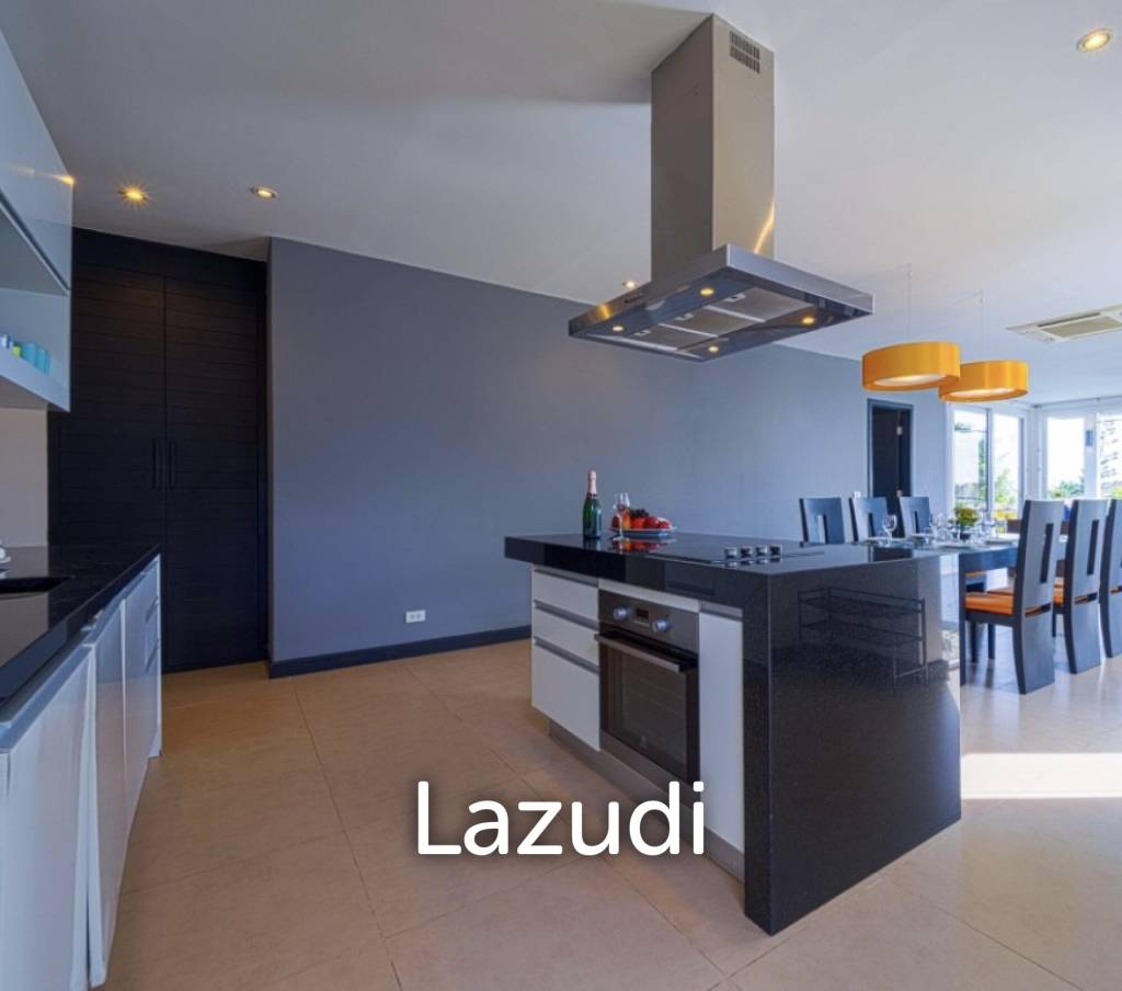 998 Sqm 5 Bed 4 Bath Villa For Sale