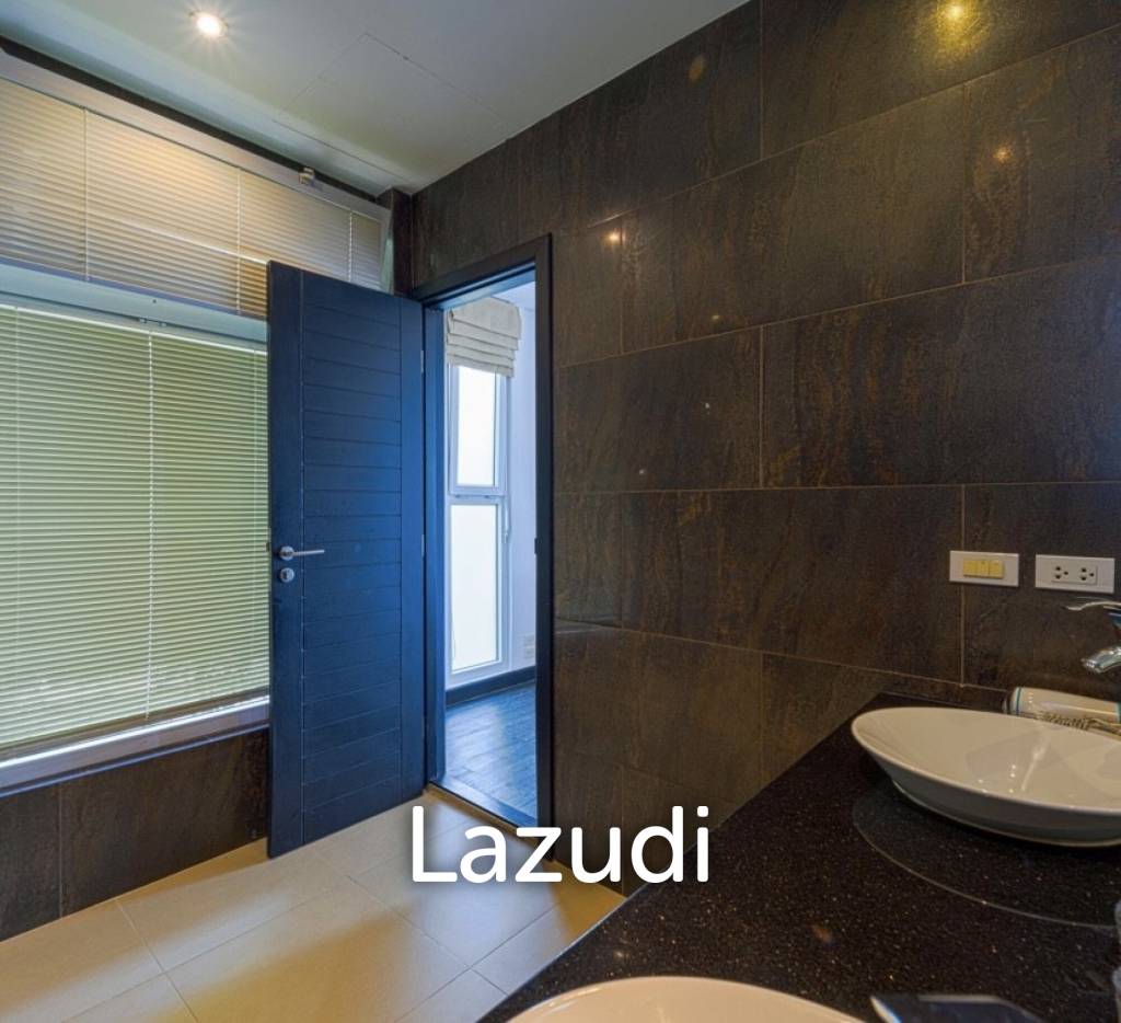 998 Sqm 5 Bed 4 Bath Villa For Sale