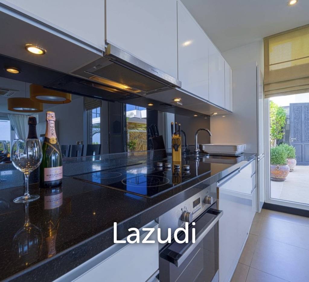 998 Sqm 5 Bed 4 Bath Villa For Sale