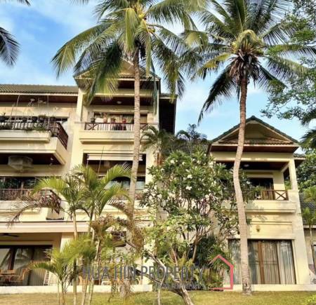 PALM HILL CONDO  : 3 bed utilities condo