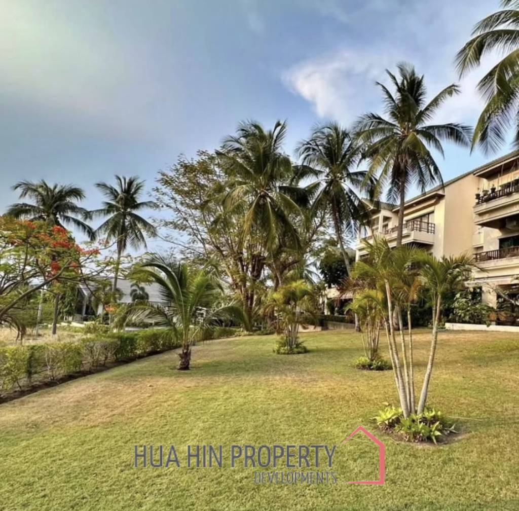 PALM HILL CONDO  : 3 bed utilities condo
