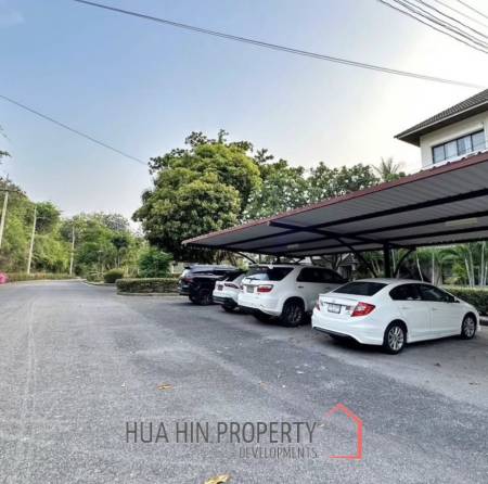PALM HILL CONDO  : 3 bed utilities condo