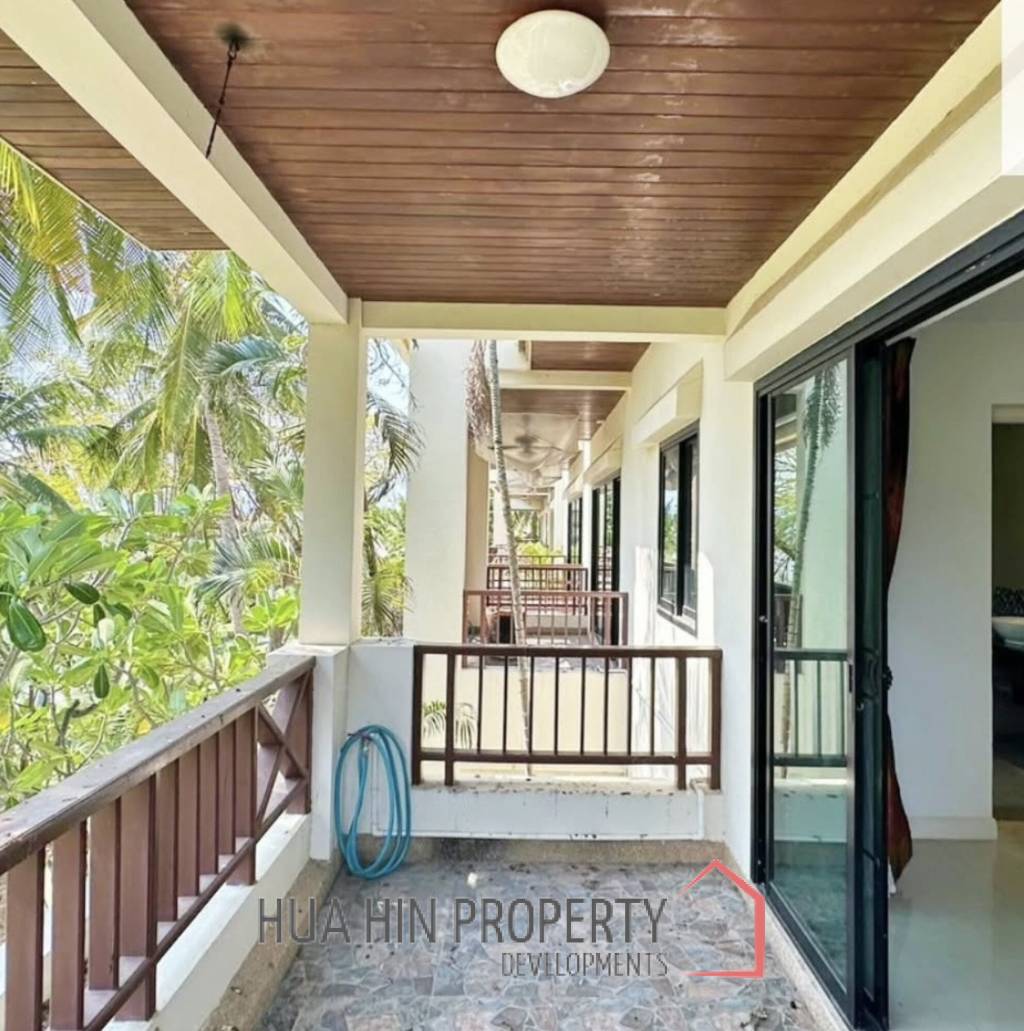 PALM HILL CONDO  : 3 bed utilities condo
