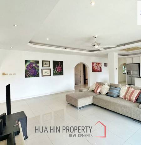 PALM HILL CONDO  : 3 bed utilities condo