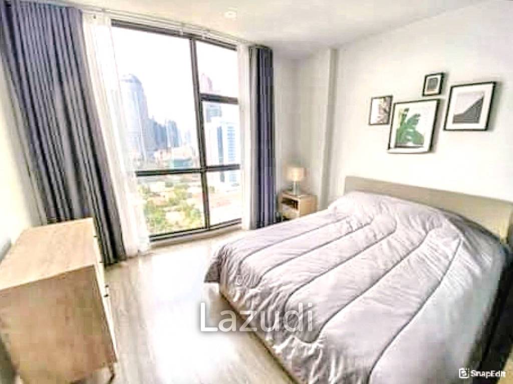 1 Bedroom 1 Bathroom 35 SQ.M RHYTHM Ekkamai