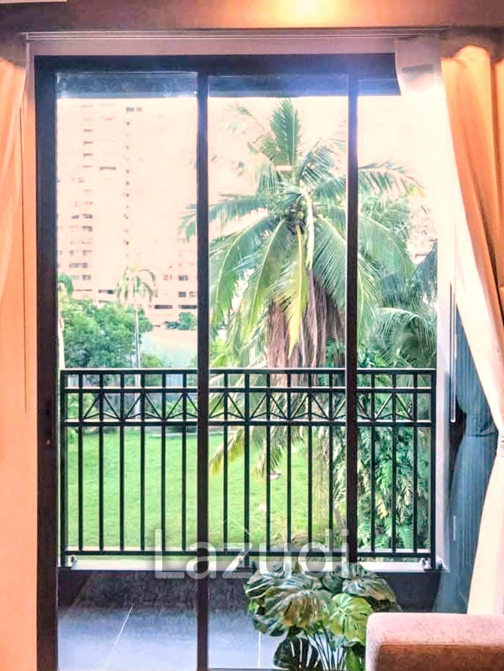 1 Bedroom 1 Bathroom 34 SQ.M Venio Sukhumvit 10