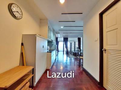 1 Bed 1 Bath 54 SQ.M Master View Executive Place
