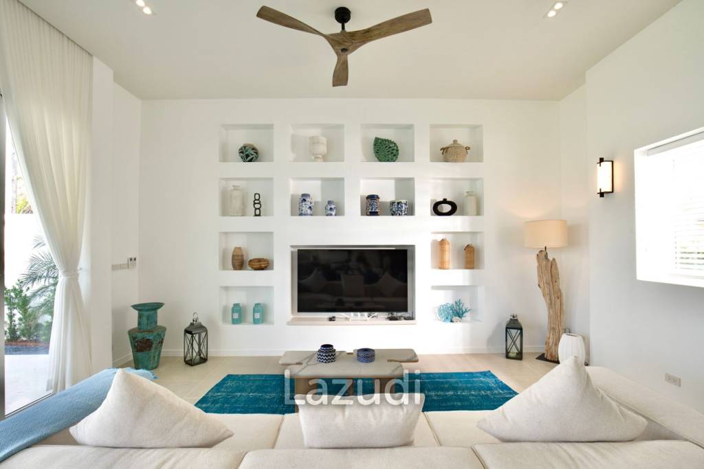 Modern 4-Bedroom Pool Villa in Rawai