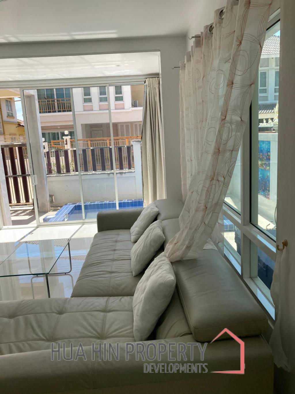 GLORY HOUSE 1 : 2 Storey house on soi 94