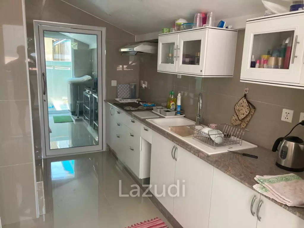 GLORY HOUSE 1 : 2 Storey house on soi 94