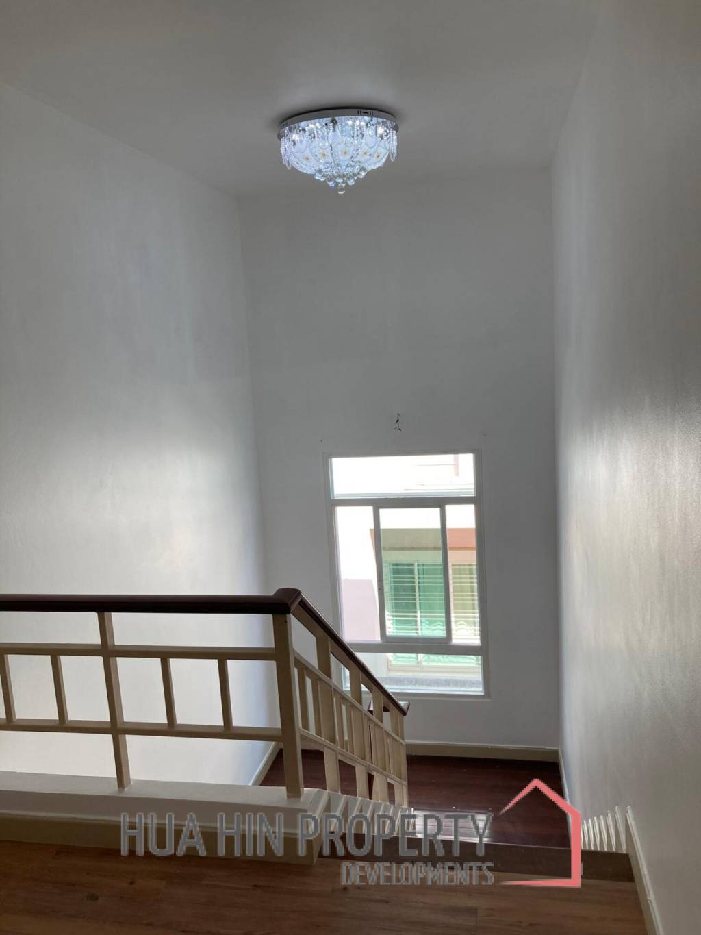 GLORY HOUSE 1 : 2 Storey house on soi 94