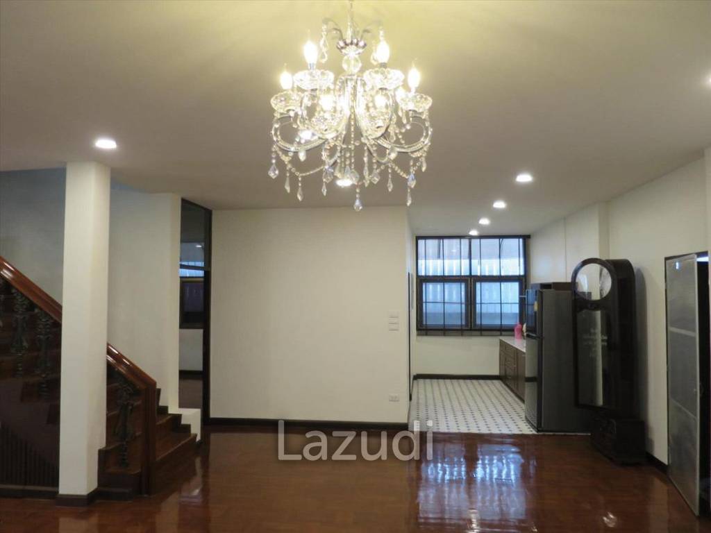Two-Story Home in Watthana Bangkok