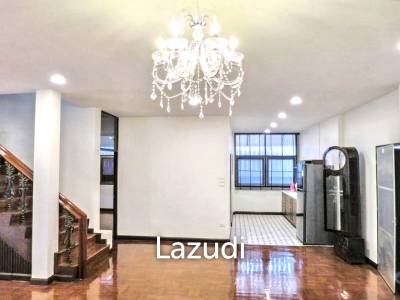 Two-Story Home in Watthana Bangkok