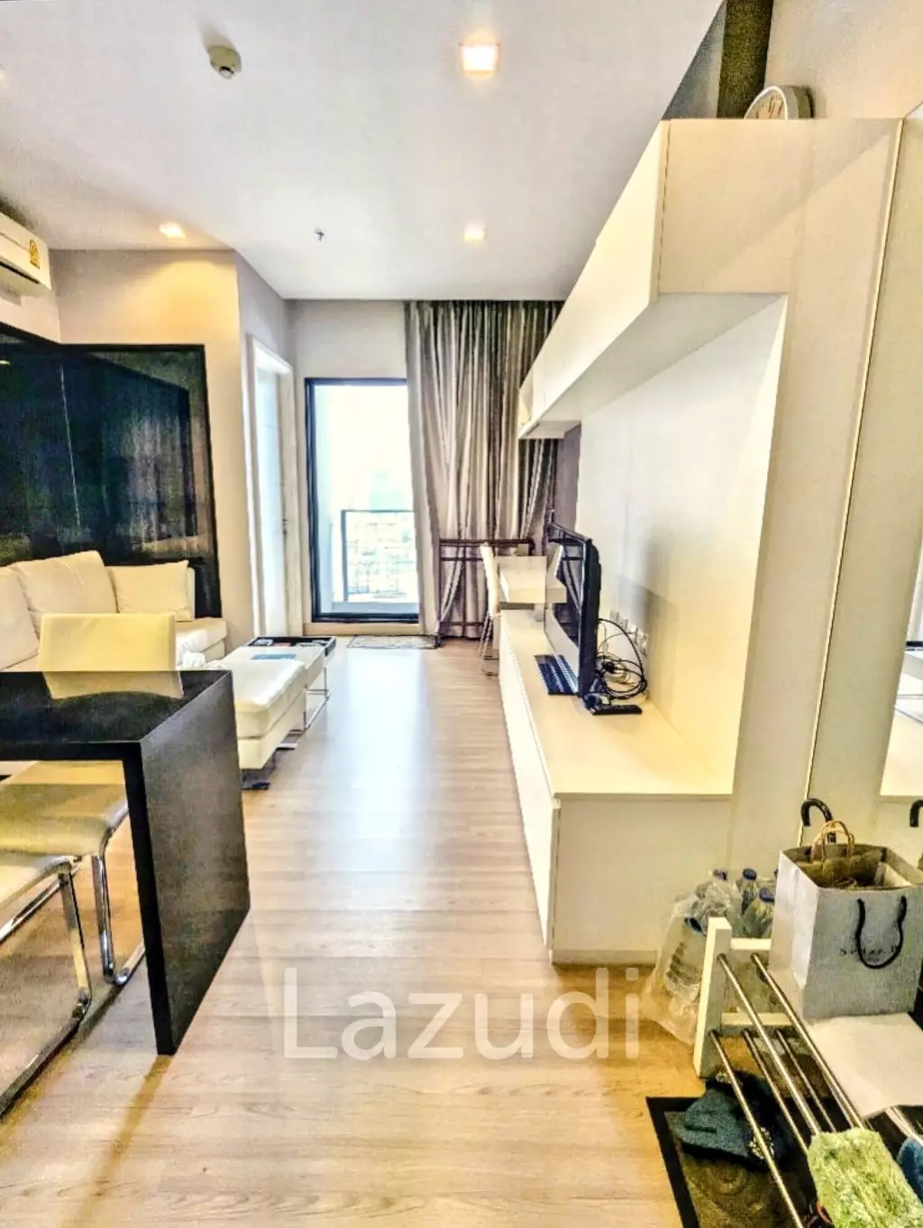 1 Bed 1 Bath 35 SQ.M Urbano Absolute Sathon-Taksin