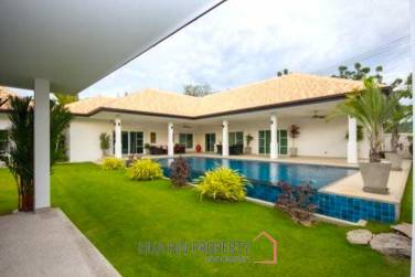 4 Bed Pool Villa 250 SQM, Nature Valley 3