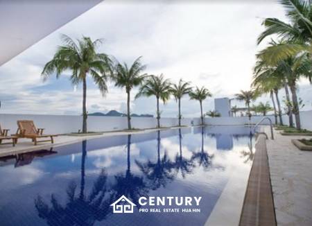 ROYAL PRINCESS HUA HIN : Luxurious 4 Bed Beachfront condo