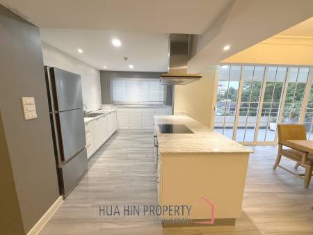 ROYAL PRINCESS HUA HIN : Luxurious 4 Bed Beachfront condo