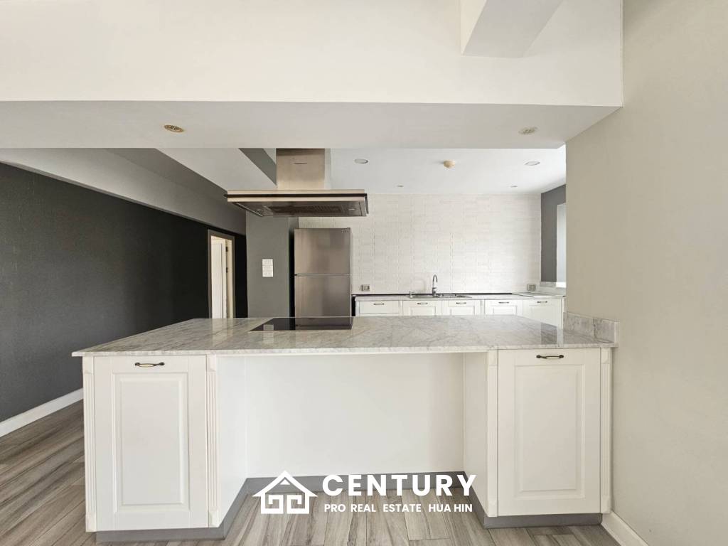 ROYAL PRINCESS HUA HIN : Luxurious 4 Bed Beachfront condo