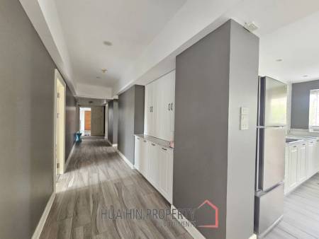 ROYAL PRINCESS HUA HIN : Luxurious 4 Bed Beachfront condo