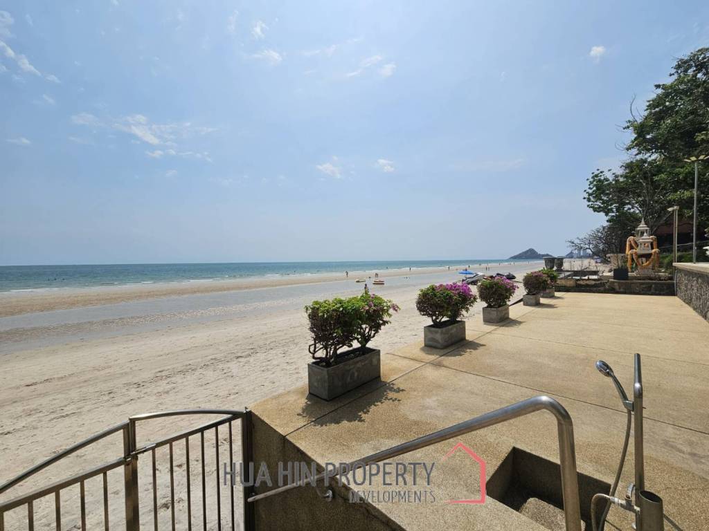 ROYAL PRINCESS HUA HIN : Luxurious 4 Bed Beachfront condo