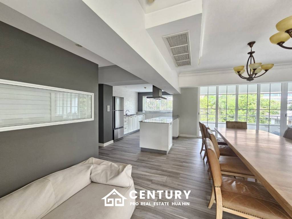 ROYAL PRINCESS HUA HIN : Luxurious 4 Bed Beachfront condo