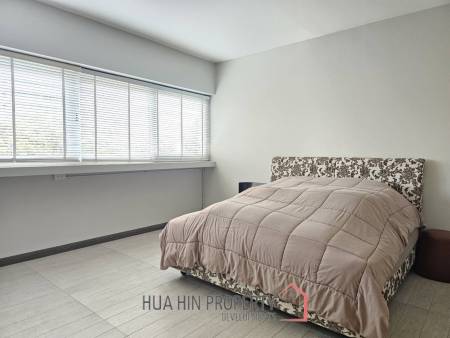 ROYAL PRINCESS HUA HIN : Luxurious 4 Bed Beachfront condo