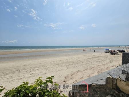 ROYAL PRINCESS HUA HIN : Luxurious 4 Bed Beachfront condo