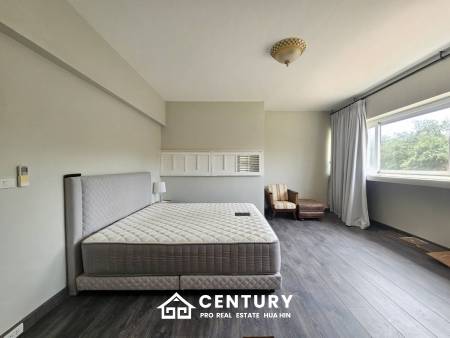 ROYAL PRINCESS HUA HIN : Luxurious 4 Bed Beachfront condo