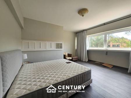 ROYAL PRINCESS HUA HIN : Luxurious 4 Bed Beachfront condo