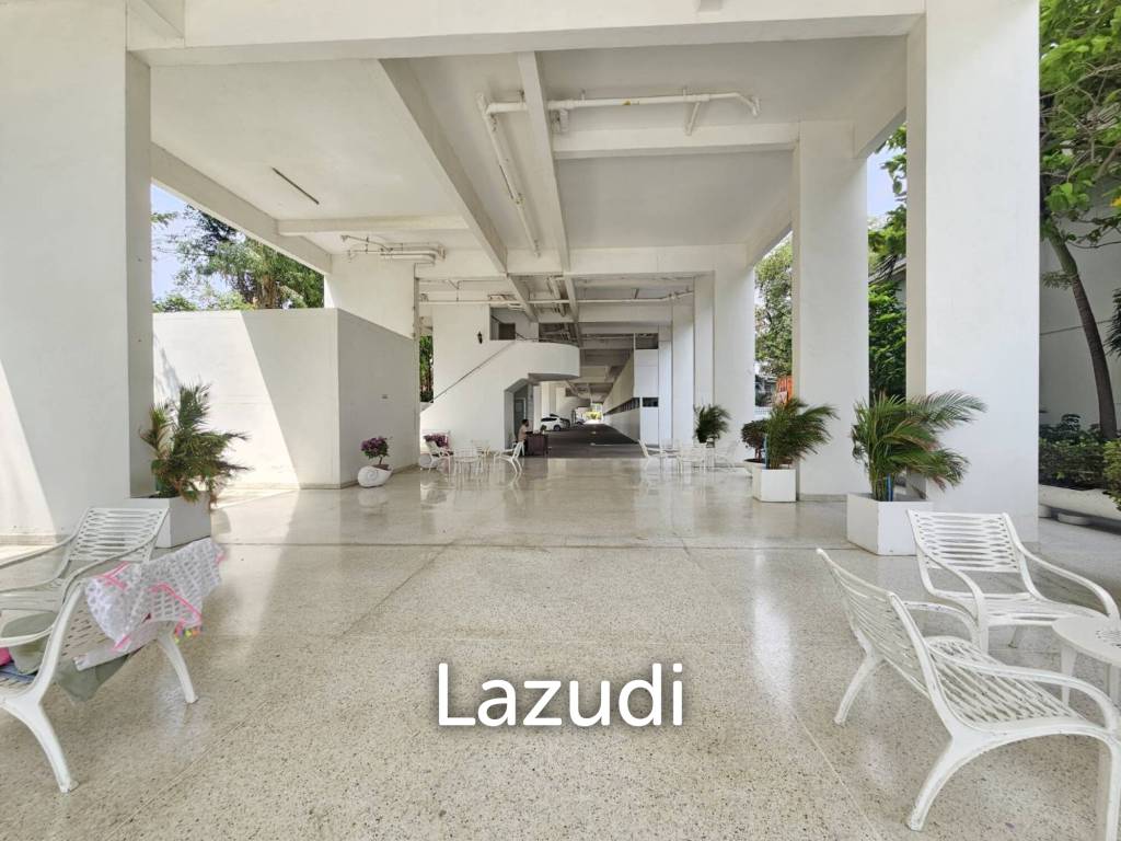 ROYAL PRINCESS HUA HIN : Luxurious 4 Bed Beachfront condo