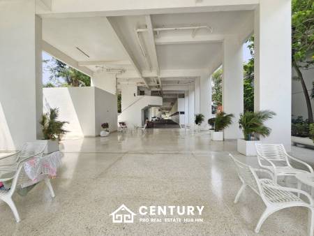 ROYAL PRINCESS HUA HIN : Luxurious 4 Bed Beachfront condo