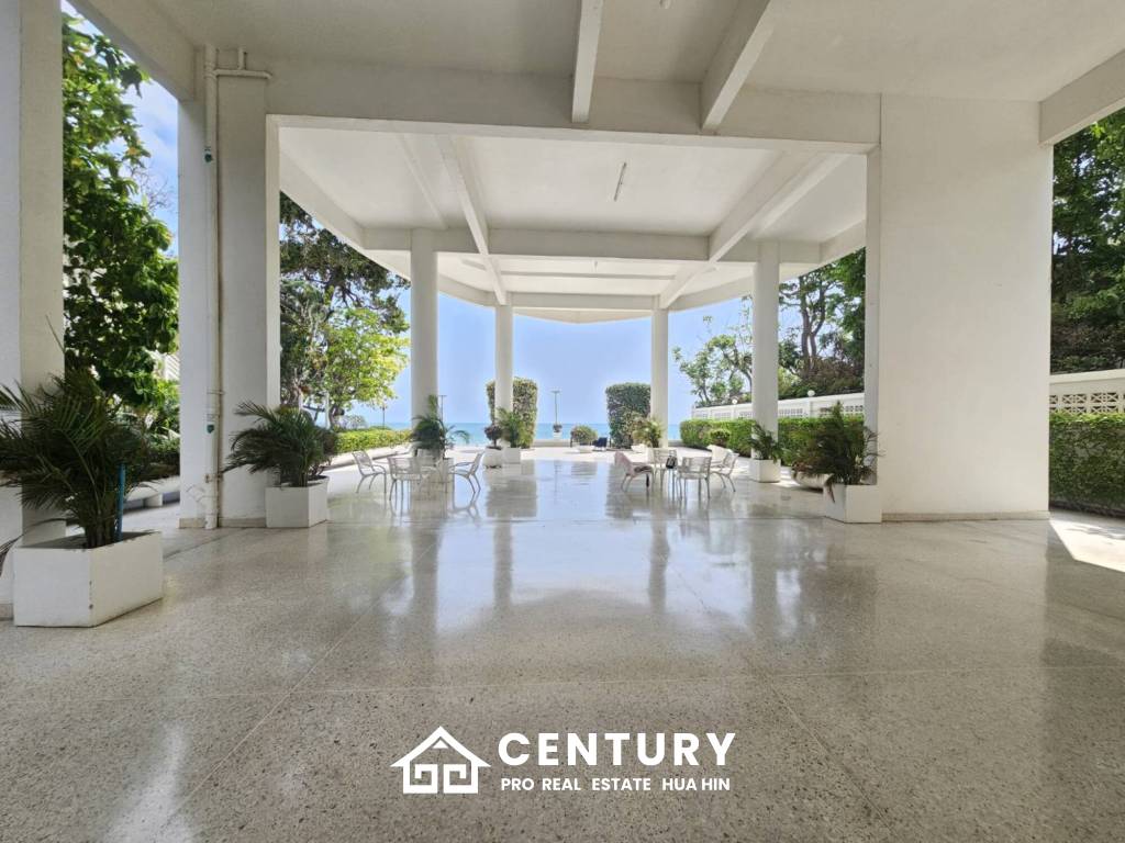 ROYAL PRINCESS HUA HIN : Luxurious 4 Bed Beachfront condo