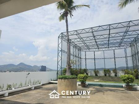 ROYAL PRINCESS HUA HIN : Luxurious 4 Bed Beachfront condo