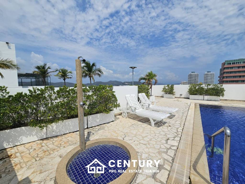 ROYAL PRINCESS HUA HIN : Luxurious 4 Bed Beachfront condo