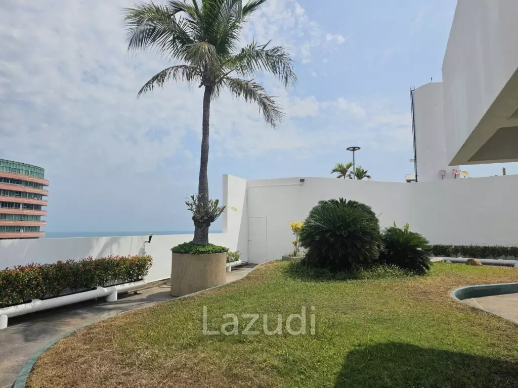 ROYAL PRINCESS HUA HIN : Luxurious 4 Bed Beachfront condo