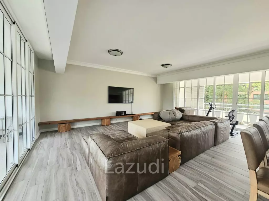 ROYAL PRINCESS HUA HIN : Luxurious 4 Bed Beachfront condo
