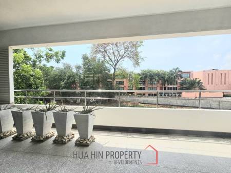 ROYAL PRINCESS HUA HIN : Luxurious 4 Bed Beachfront condo