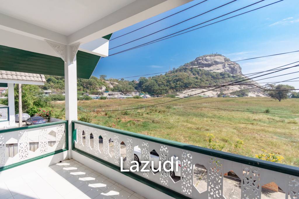 3 Bed 2 Storey townhouse at Takiab Beach for Sale