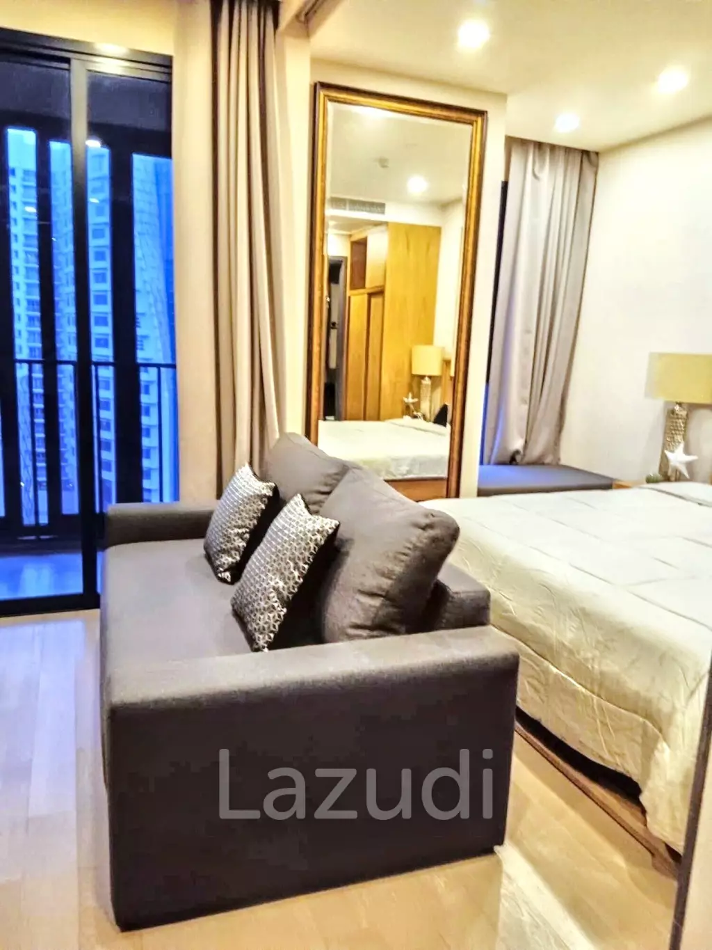 1 Bedroom 1 Bathroom 34 SQM. Ashton Asoke