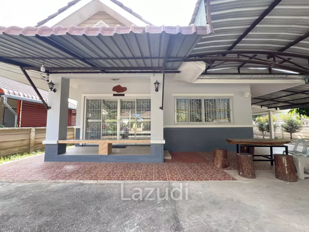2 Bedrooms Single-Storey House For Rent in Great Community