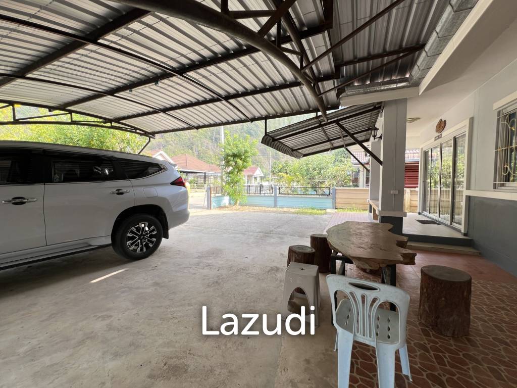 2 Bedrooms Single-Storey House For Rent in Great Community