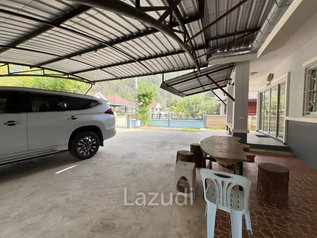 2 Bedrooms Single-Storey House For Rent in Great Community