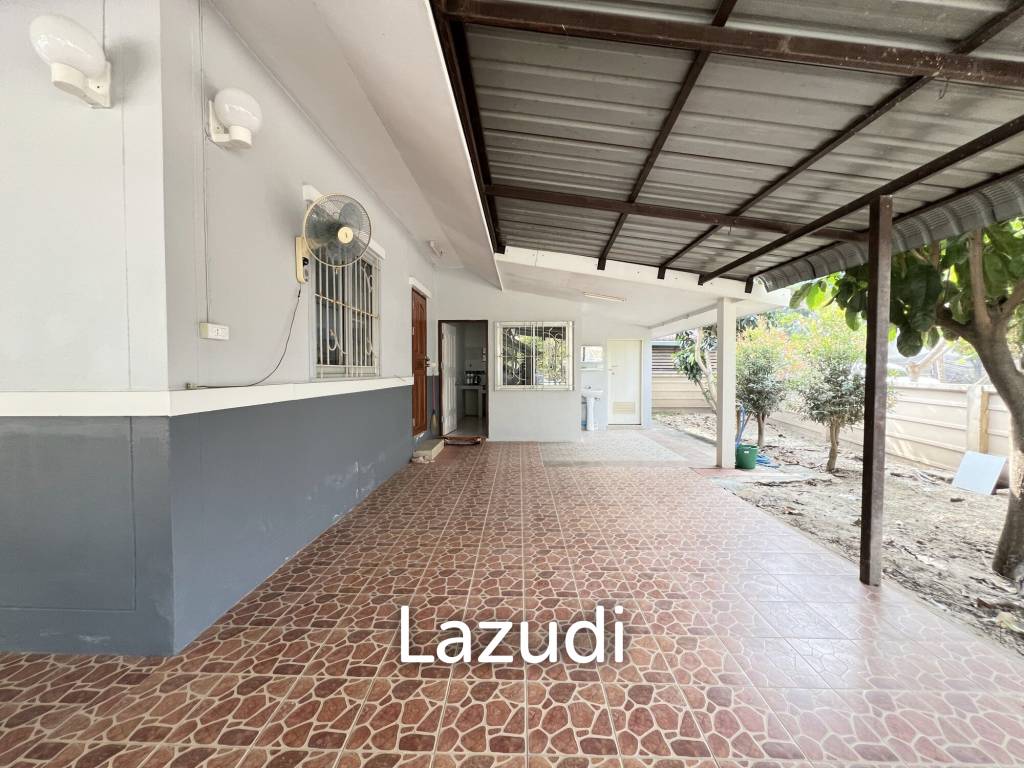 2 Bedrooms Single-Storey House For Rent in Great Community