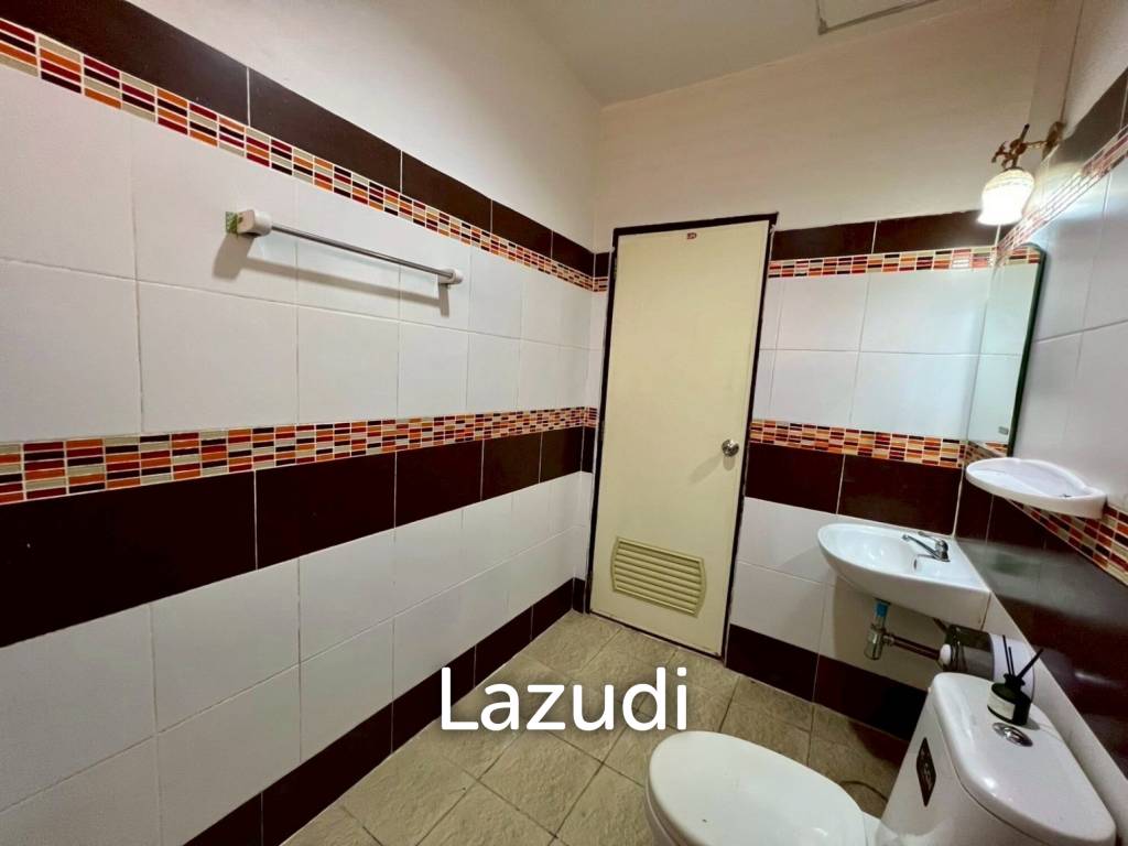 2 Bedrooms Single-Storey House For Rent in Great Community