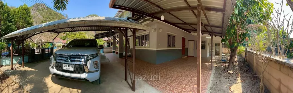 2 Bedrooms Single-Storey House For Rent in Great Community